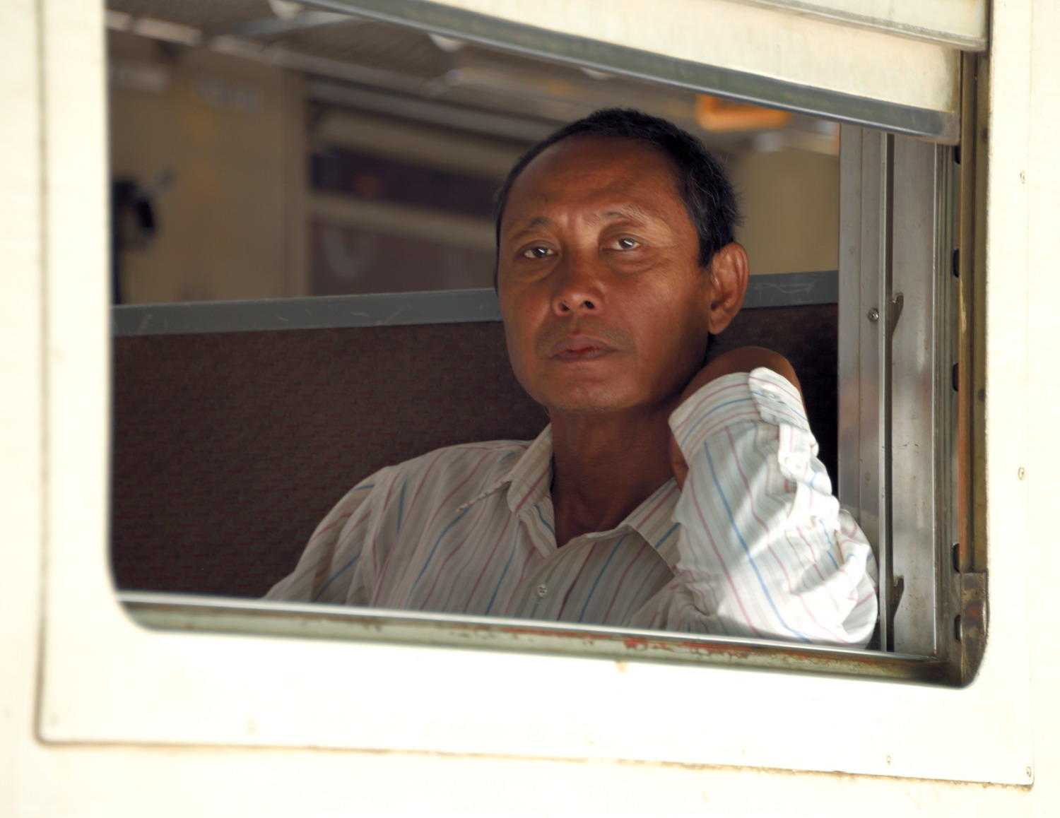 DSC_9136_1A1 - Yangon Circle Line Train