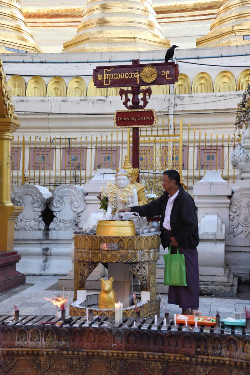 DSC_9505_1A1 - Thursday Corner, Shwedagon Pagoda