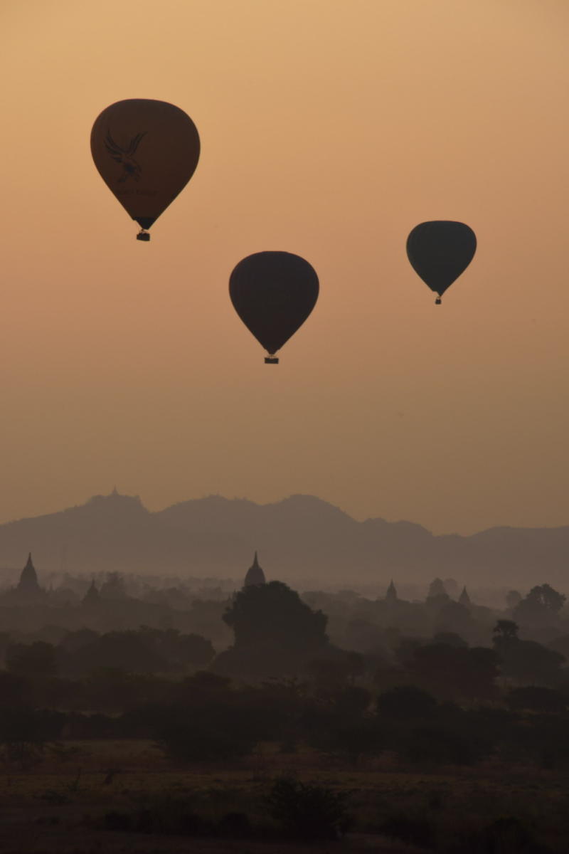 DSC_11748_1A2 - Balloons Over Bagan