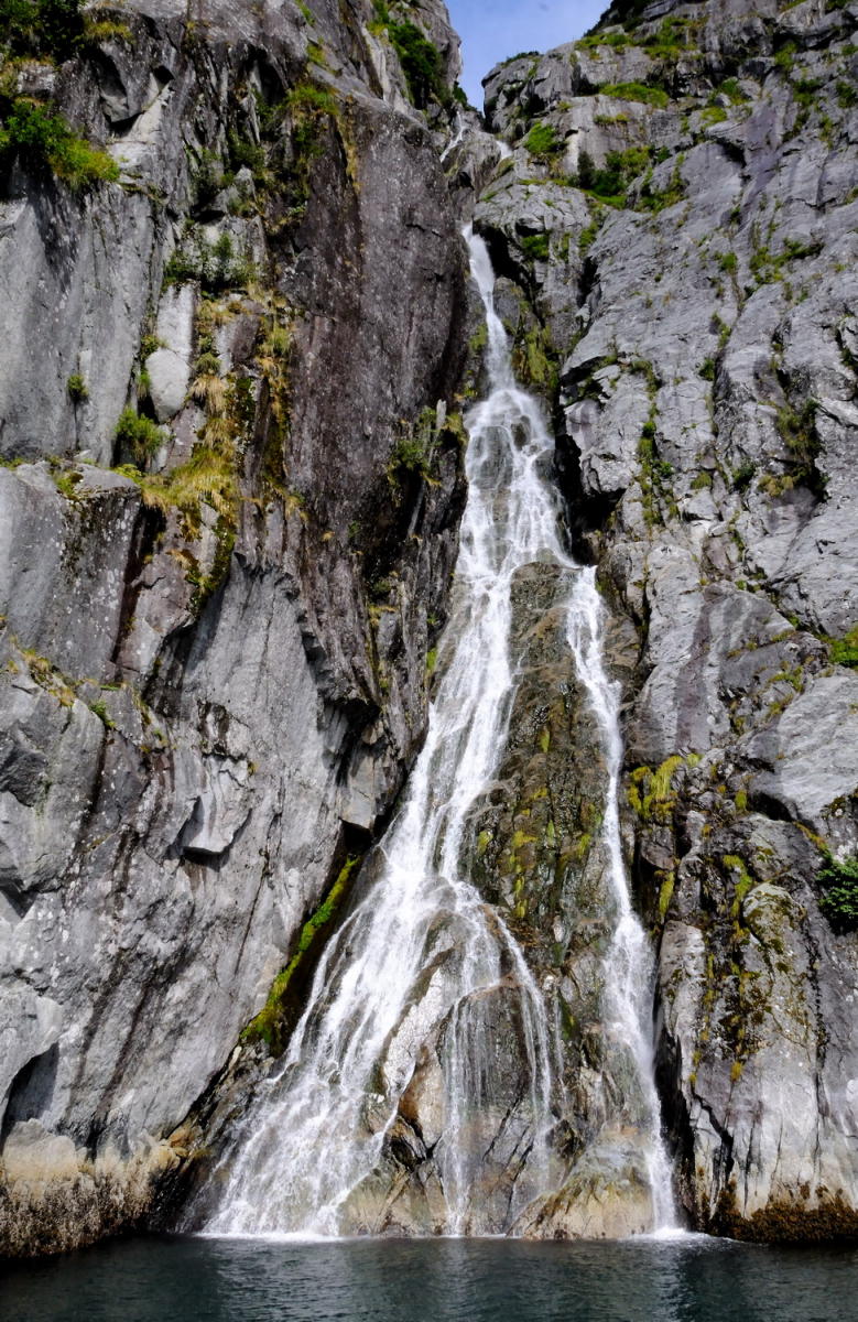 DSC_5528_1A1 - Cataract Cove Waterfall
