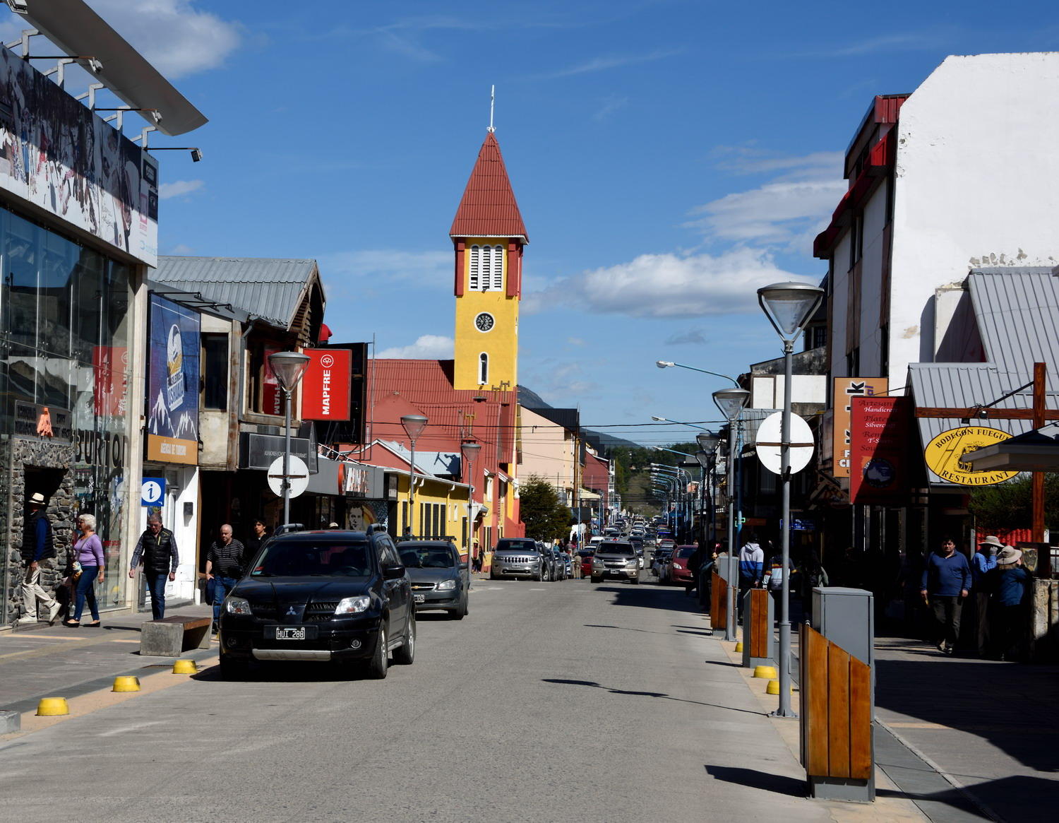 DSC_9320_1A1 - Ushuaia Street Scene