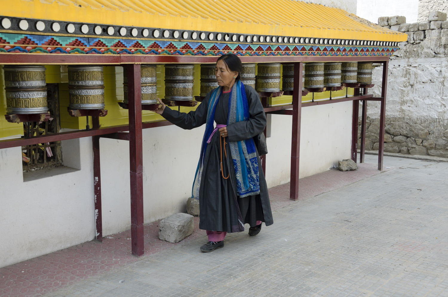 DSC_5328_1A2 - Spinning Prayer Wheels (Shey Monastery - Leh)