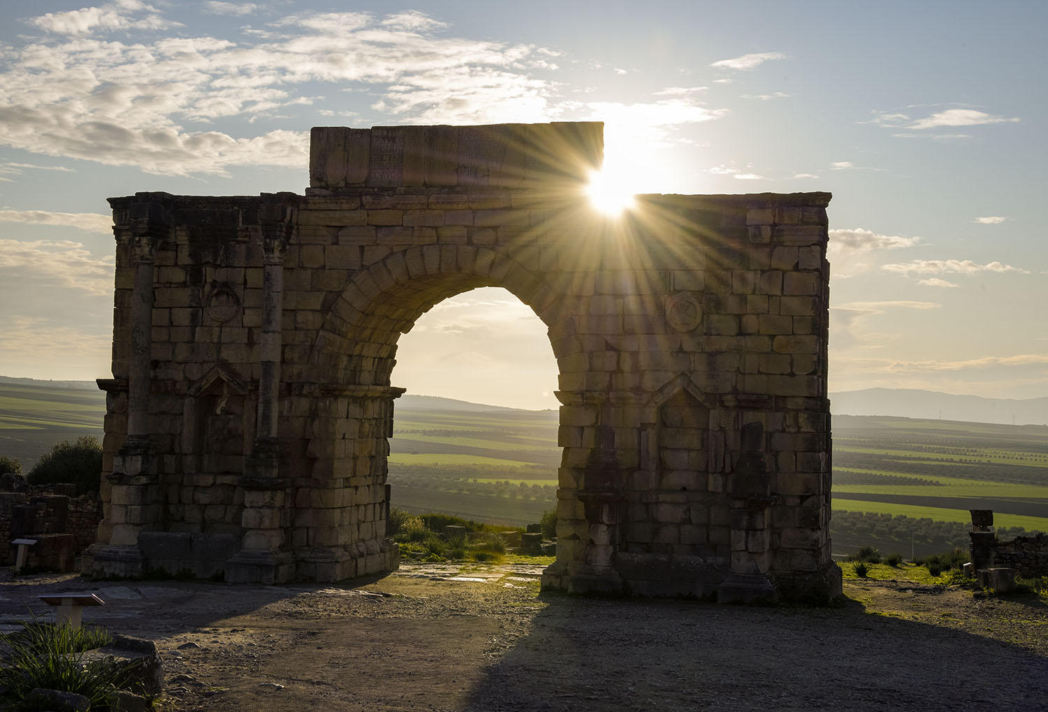 DSC_8784_1A2 - Arch of Caracalla (Volubilis)