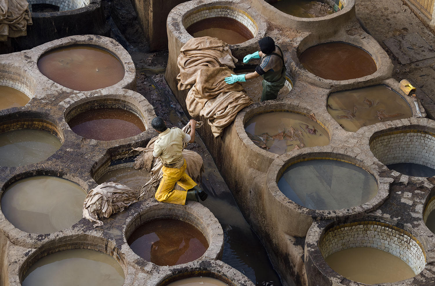 DSC_9478_1A2 - Chouara Tannery Workers (Fes)