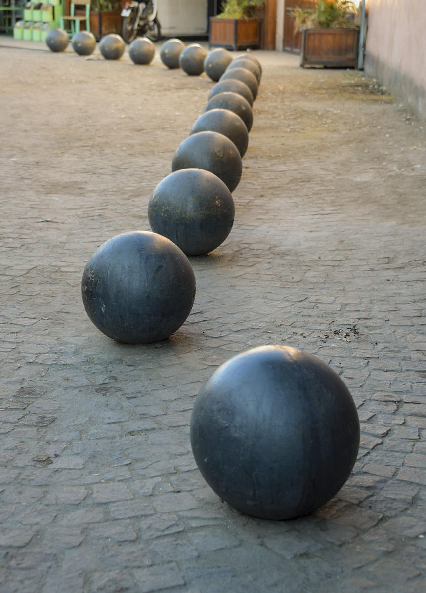 DSC_12775_1A2 - Sidewalk Cannon Balls (Marrakesh)