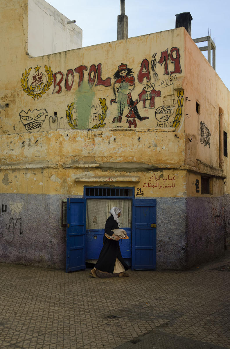 DSC_12924_1A2 - A Casablanca Street Corner